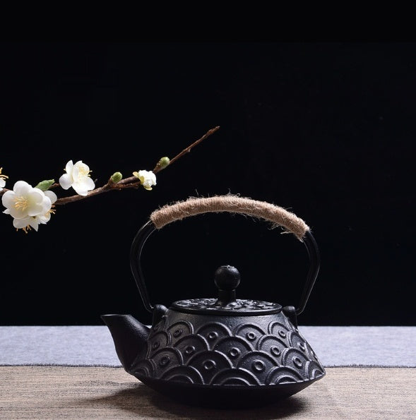 Cast Iron Teapot Traditional Brewing Tea Kettle