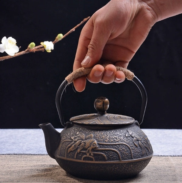 Cast Iron Teapot Traditional Brewing Tea Kettle
