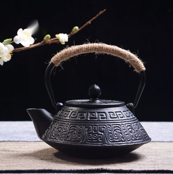 Cast Iron Teapot Traditional Brewing Tea Kettle